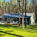 Home, Hiiumaa With Nordic Hottub & Sauna Сasa de vacaciones