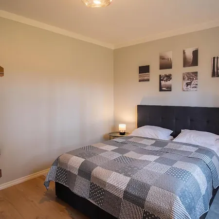 Holiday home Village With Sauna & Hottub *