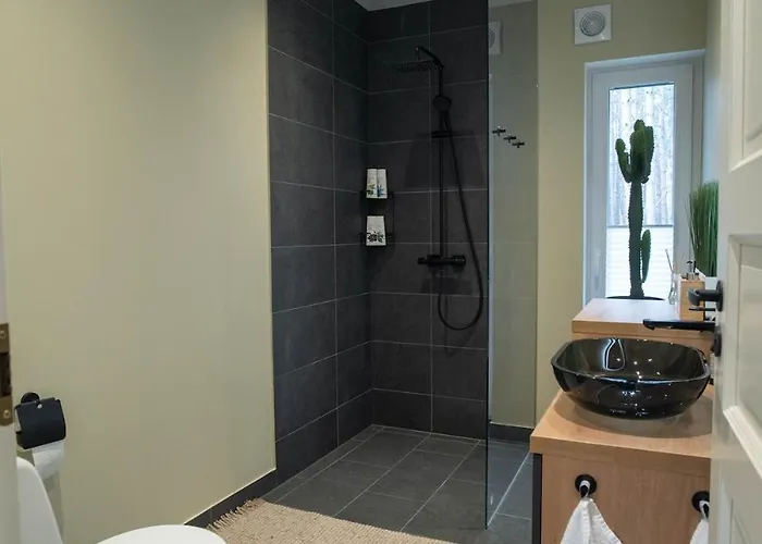 Home, Hiiumaa With Nordic Hottub & Sauna Reigi